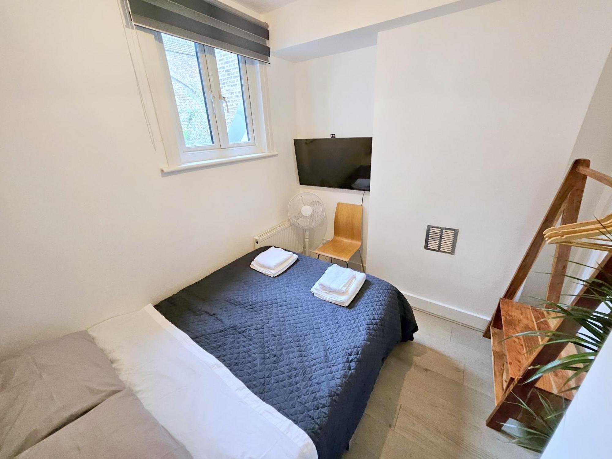 Two Bedroom Flat With Private Patio In Battersea London Exterior photo